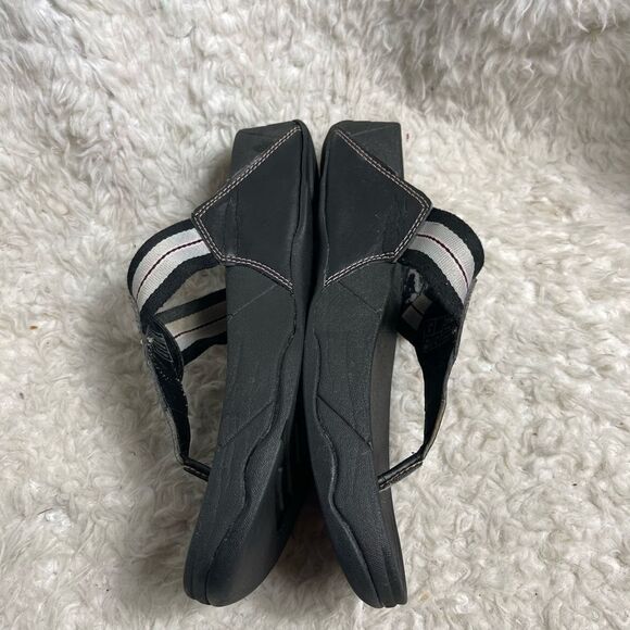 Fitflop black leather and fabric wedge thong sandals size 8 - Picture 5 of 10